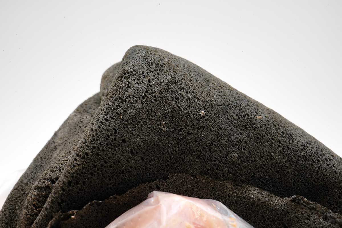 ファミマブラックサンダー　モチザクチョコクレープ