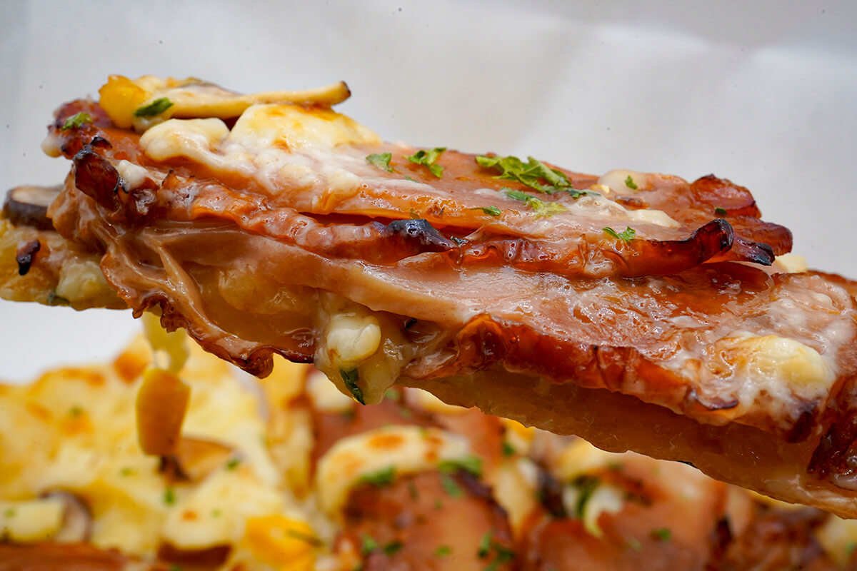 ピザーラ『肉3倍盛り テリヤキチキン』