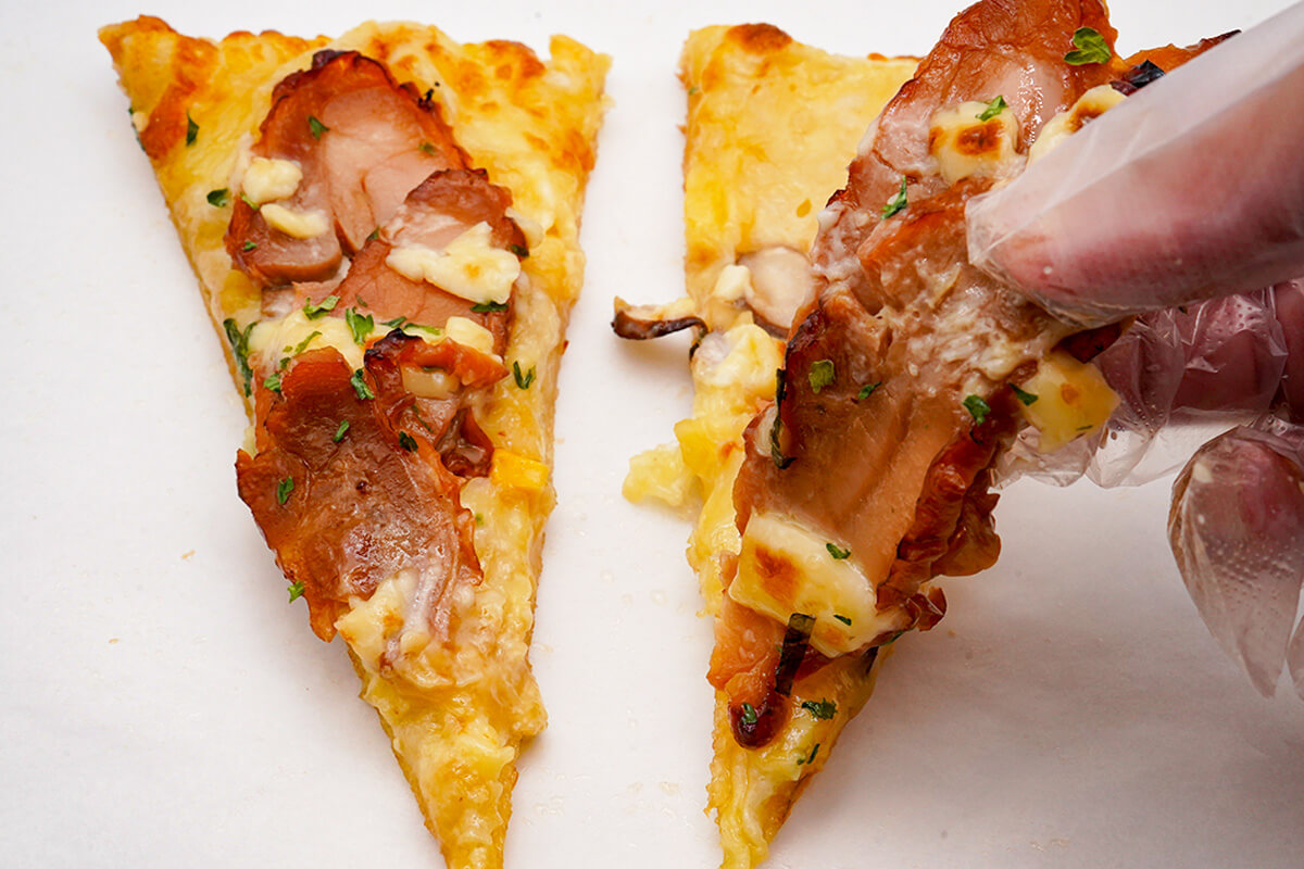 ピザーラ『肉3倍盛り テリヤキチキン』