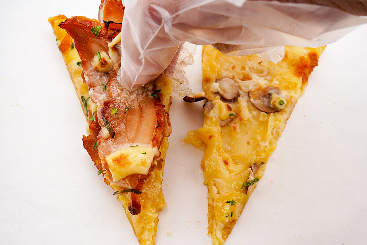 ピザーラ『肉3倍盛り テリヤキチキン』