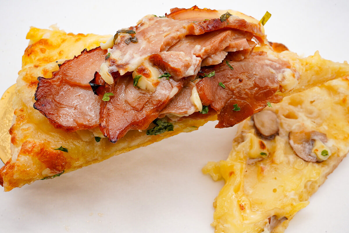 ピザーラ『肉3倍盛り テリヤキチキン』