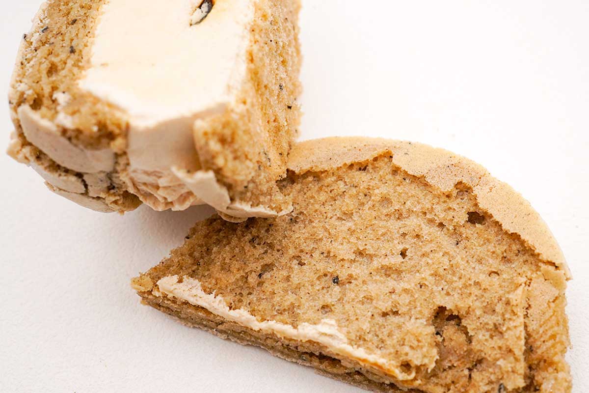 セブンイレブン７プレミアム　マカロンアイス　ほうじ茶ラテ