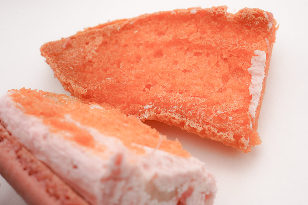 ファミリーマート「ピエール・エルメ アンソロジー監修 マカロンサンド イチゴ&バニラ」