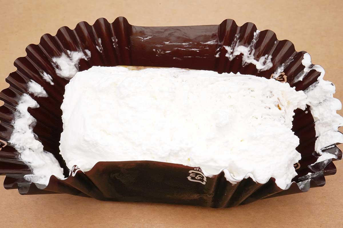 ローソンしっとりむぎゅっ！バナナケーキ