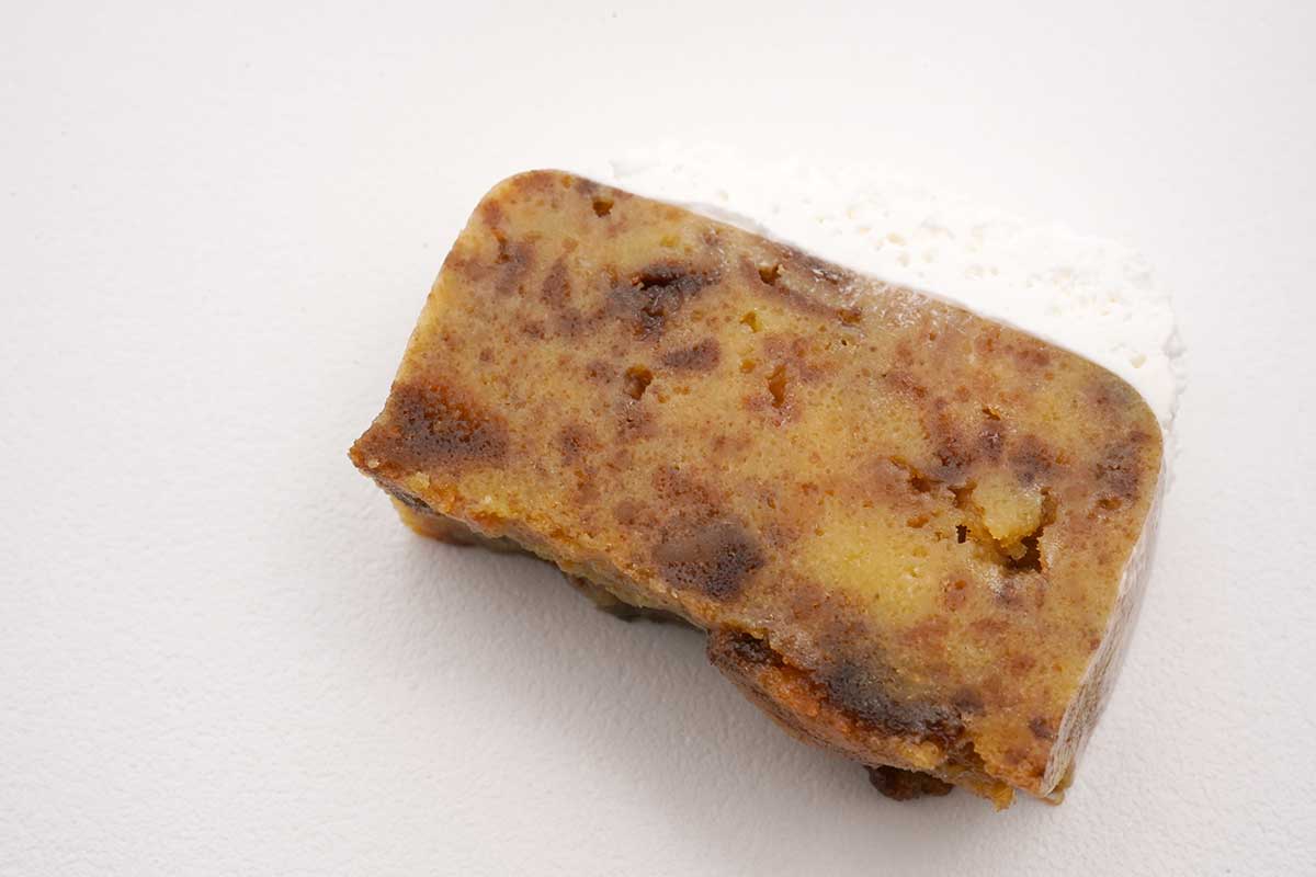 ローソンしっとりむぎゅっ！バナナケーキ