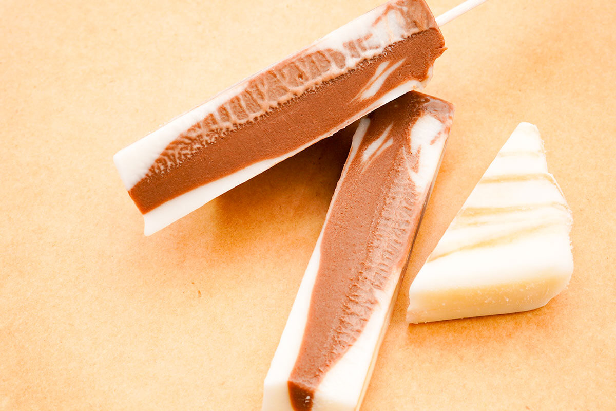 セブンイレブン「アンデイコ　ちょこもっちホワイトチョコ仕立て」