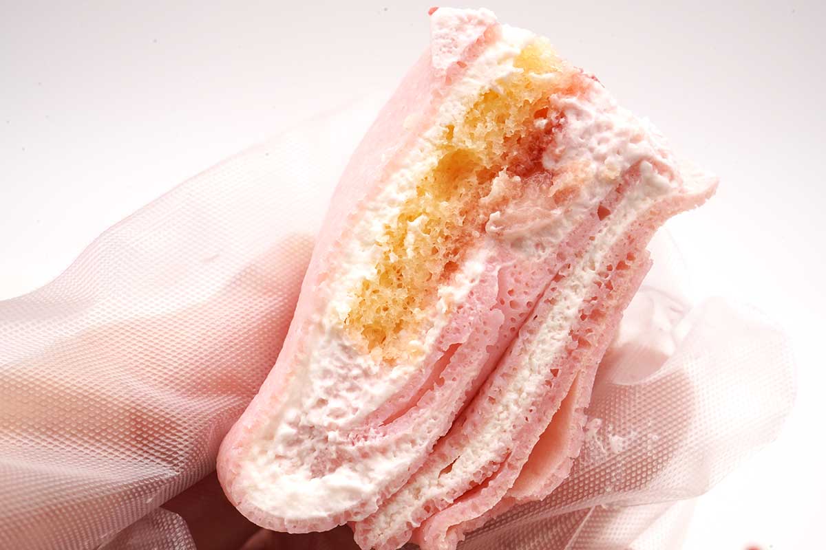 ローソン「Uchi Café×ICHIBIKO いちごショートケーキのクレープ」