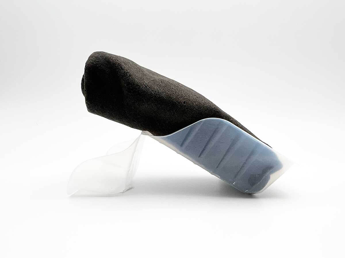 ファミマブラックサンダー　モチザクチョコクレープ