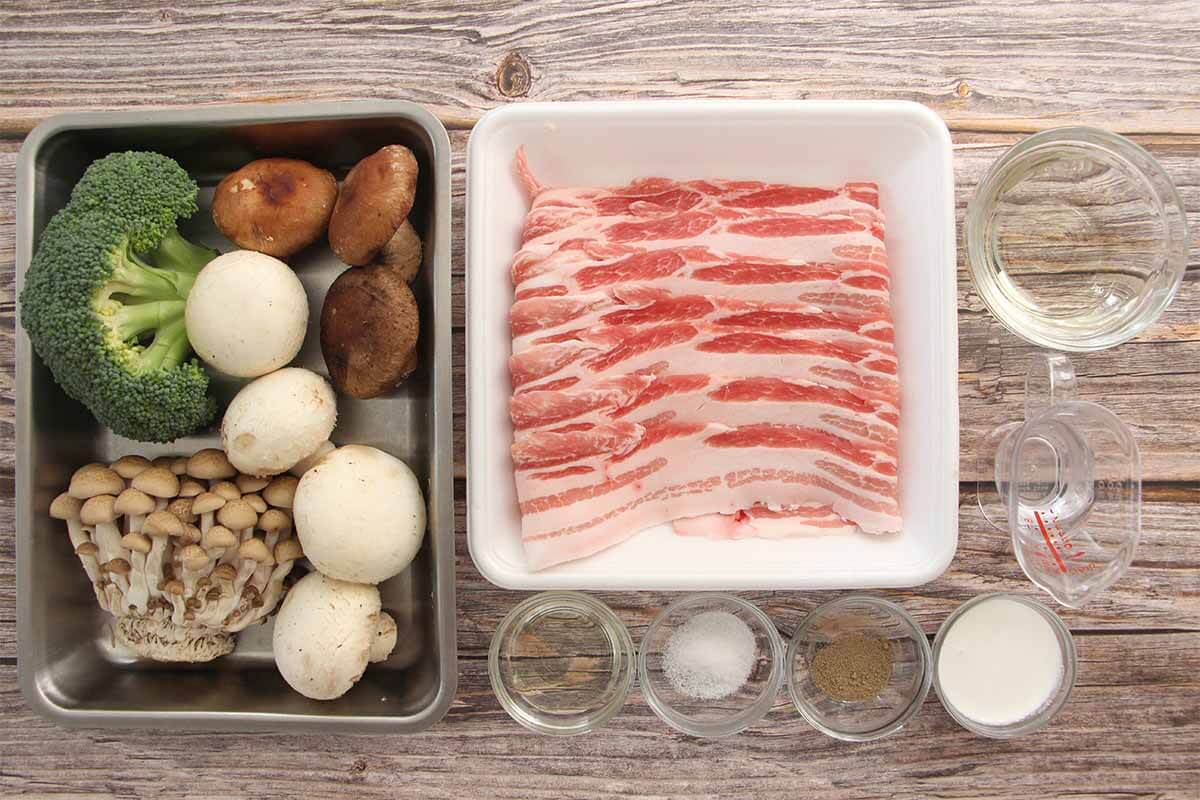 タサン志麻さん「ブロッコリーの肉巻き キノコソース」