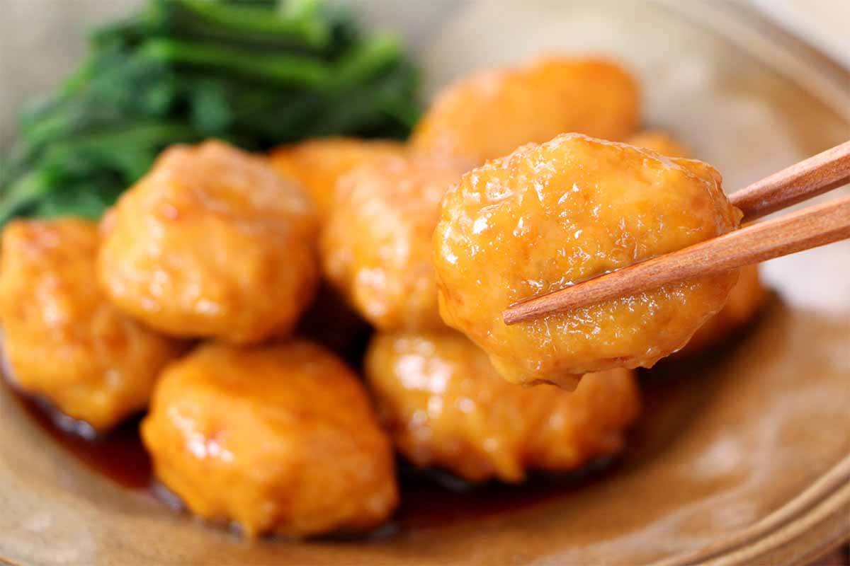 土井善晴さん「鶏だんごの照り煮」