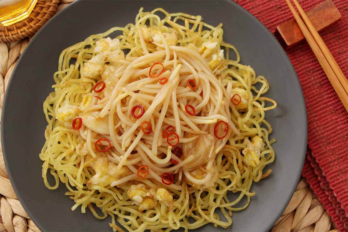 栗原はるみさん「豆もやしの黒酢あんかけ焼きそば」