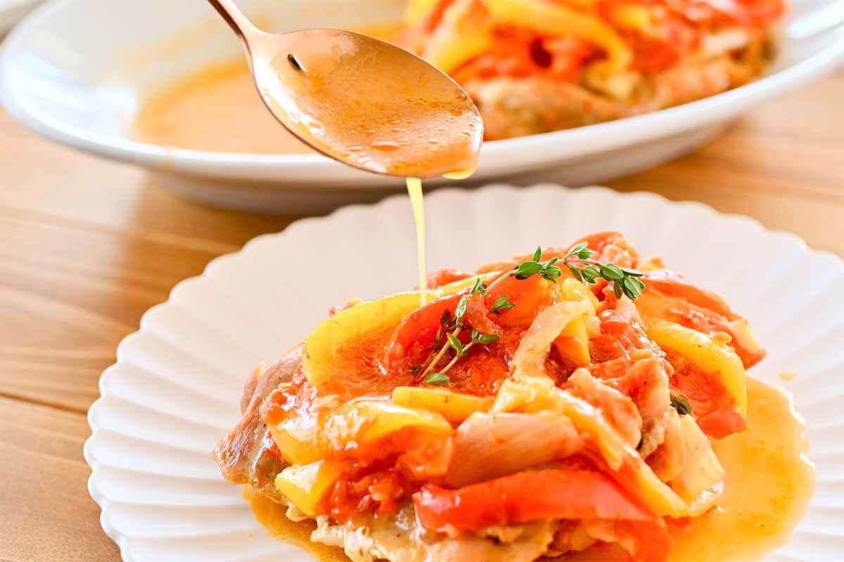 タサン志麻さん「鶏肉のバスク風煮込み」