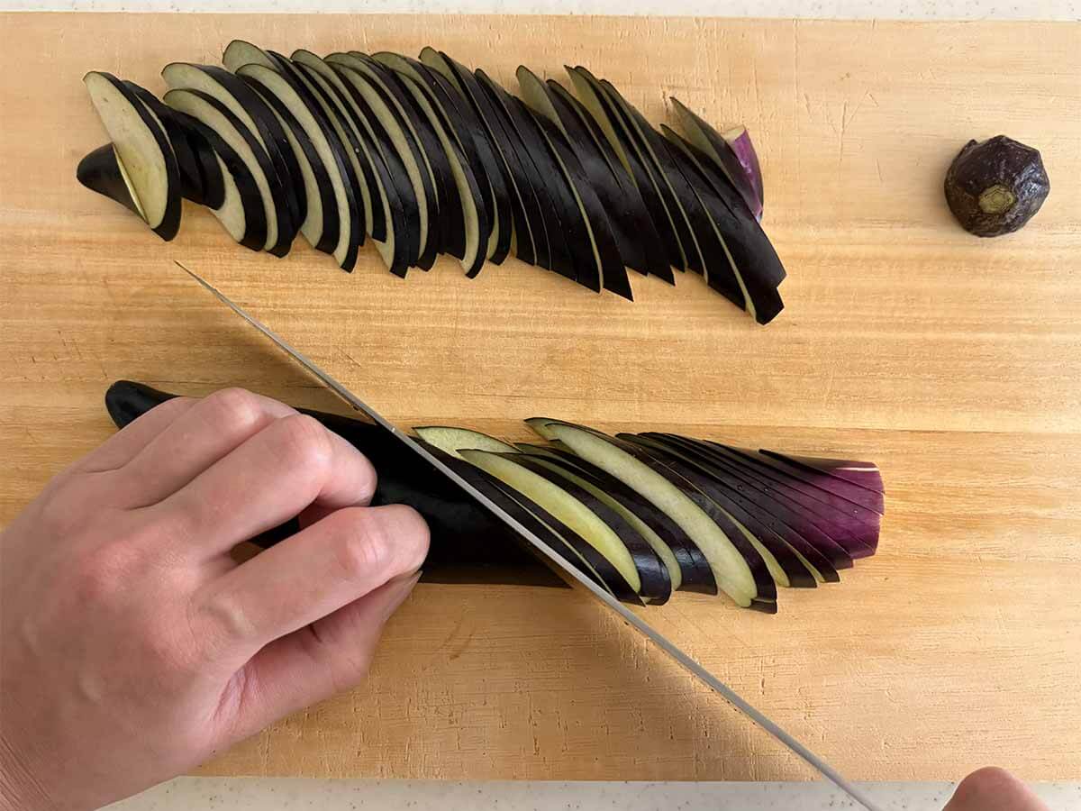 笠原将弘さん「牛肉となすのみそ炒め」