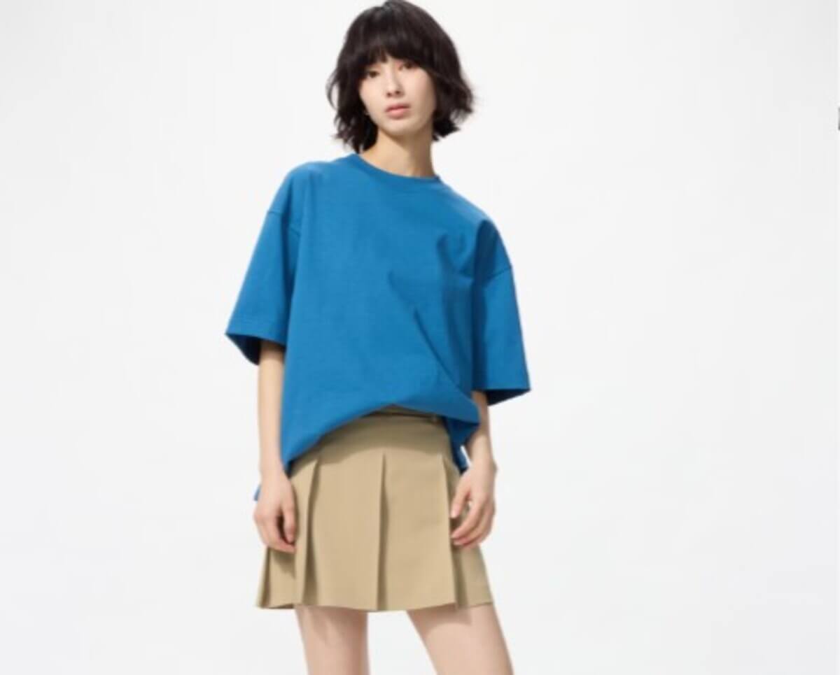 ユニクロ　ボクシークロップドTシャツ