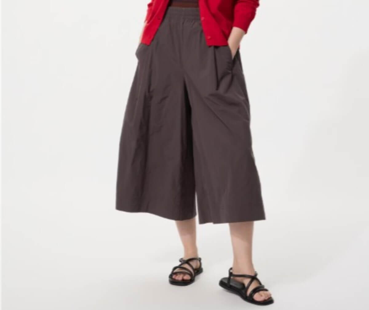 ユニクロ　ナイロンキュロット