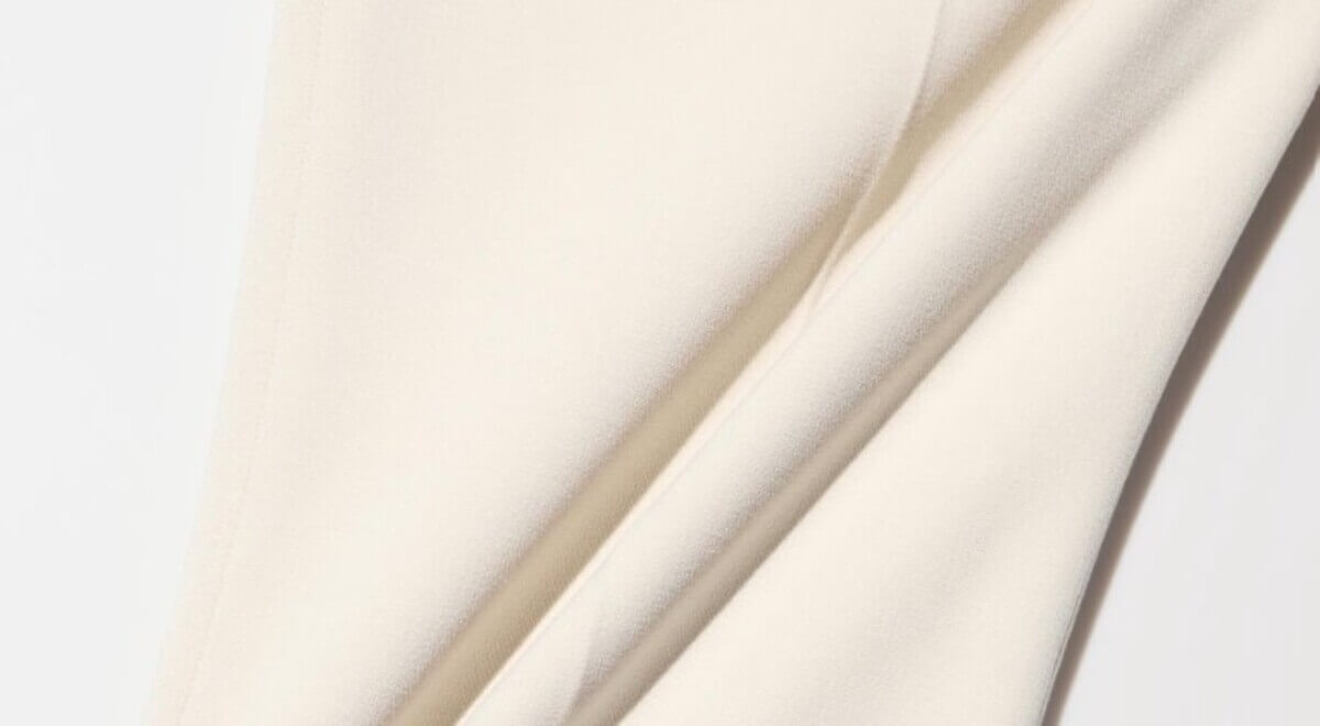 ユニクロ　スマートアンクルパンツ