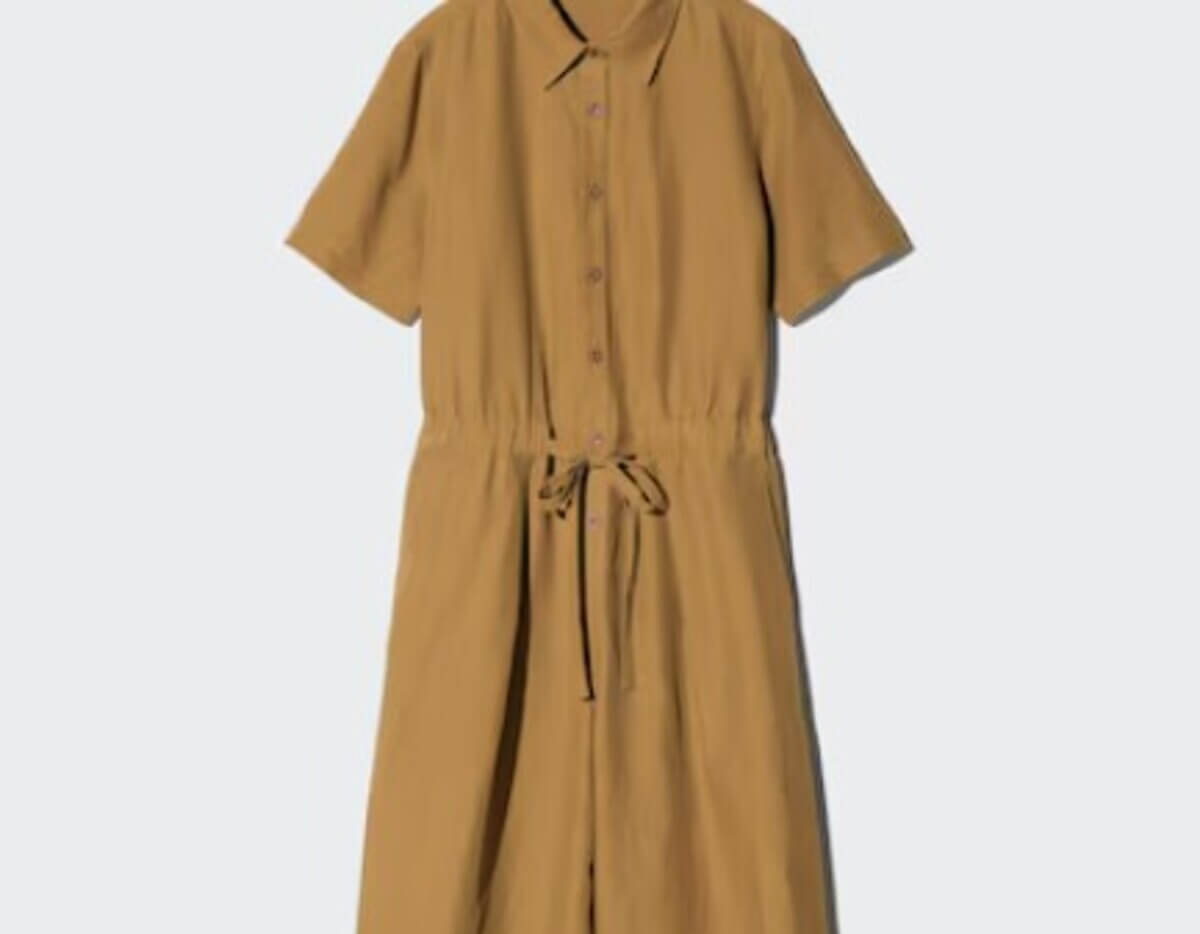 ユニクロ　リネンブレンドジャンプスーツ