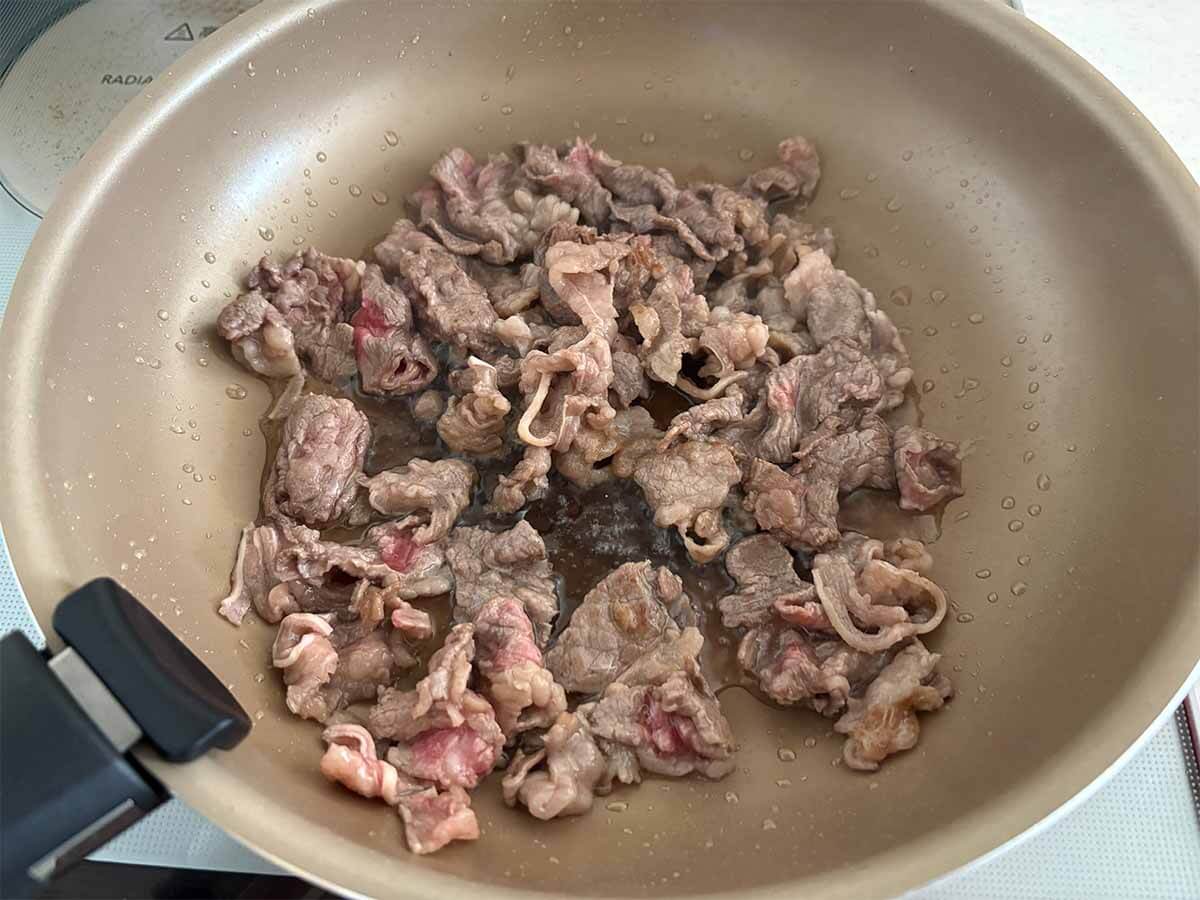 笠原将弘さん「牛肉となすのみそ炒め」