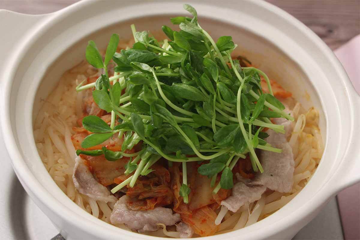タサン志麻さん「豚キムチ炊き込みご飯」