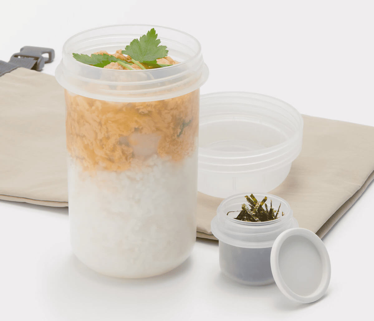 無印良品「トッピングカップ付き ランチカプセル（450mL）