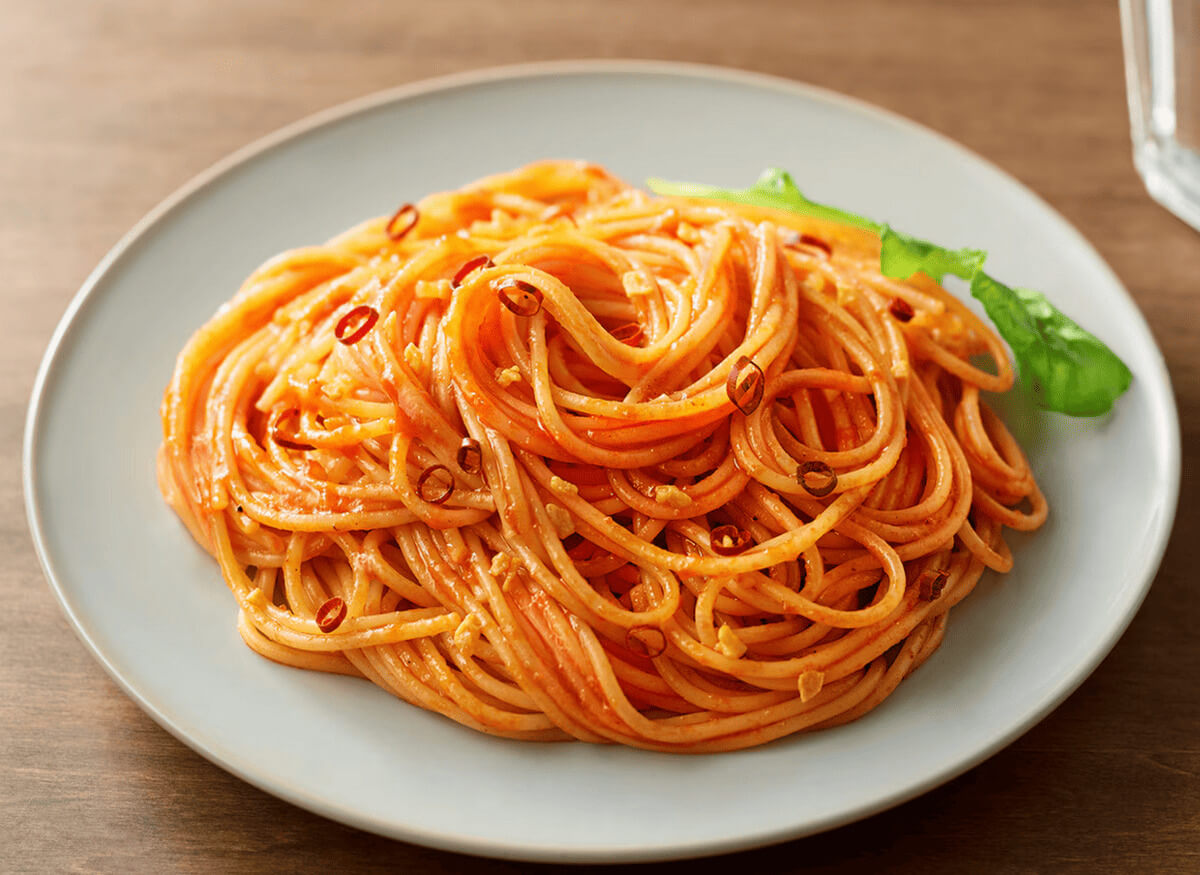 無印良品「あえるだけのパスタソース 辛口ガーリックトマト」