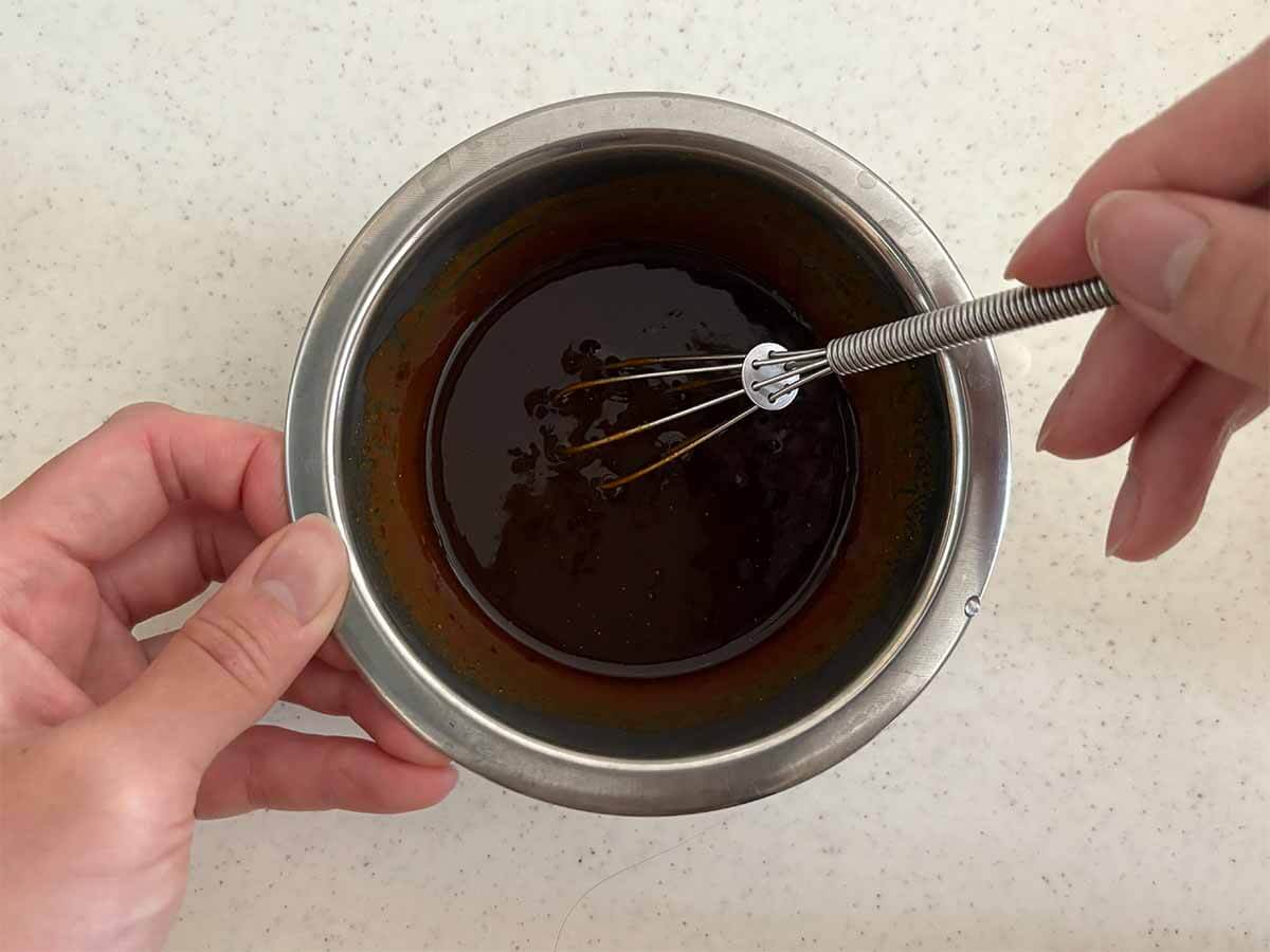 笠原将弘さん「牛肉となすのみそ炒め」