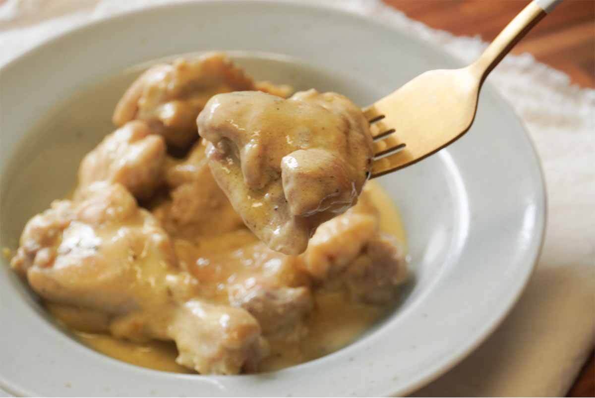 タサン志麻さん「鶏肉のディジョンマスタード煮」