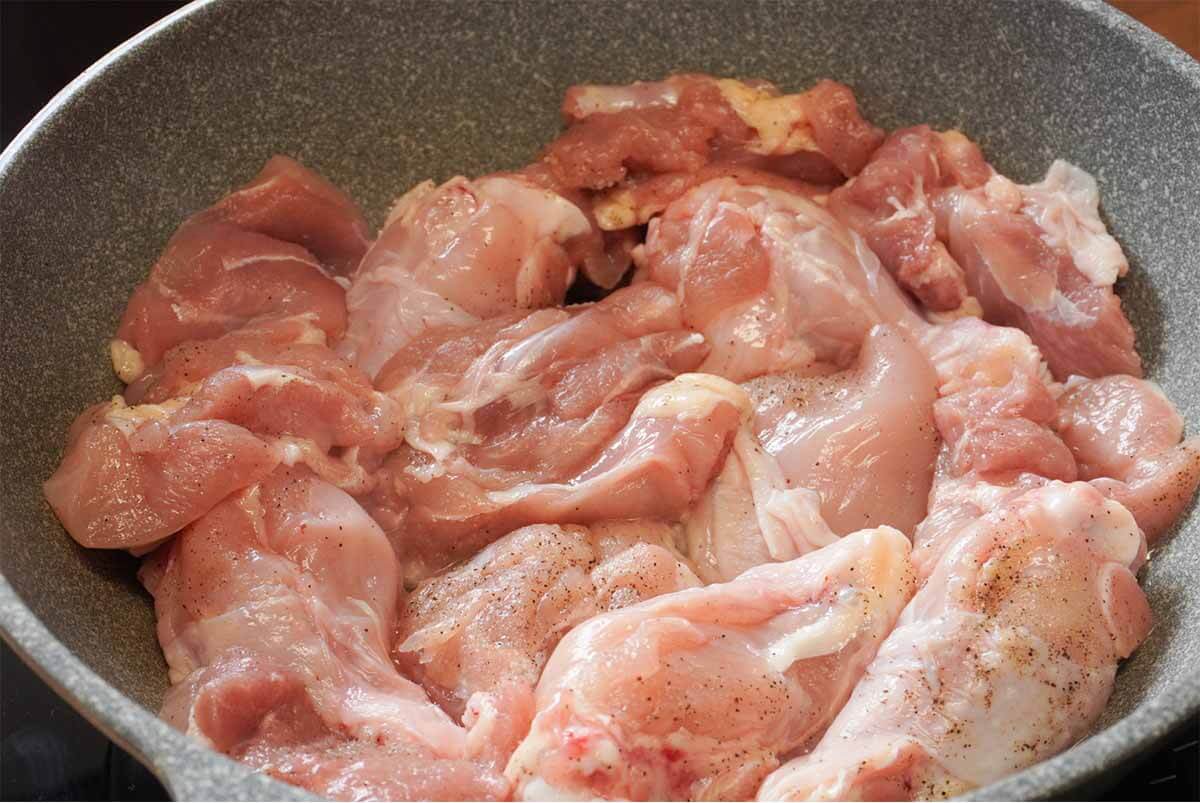 タサン志麻さん「鶏肉のディジョンマスタード煮」