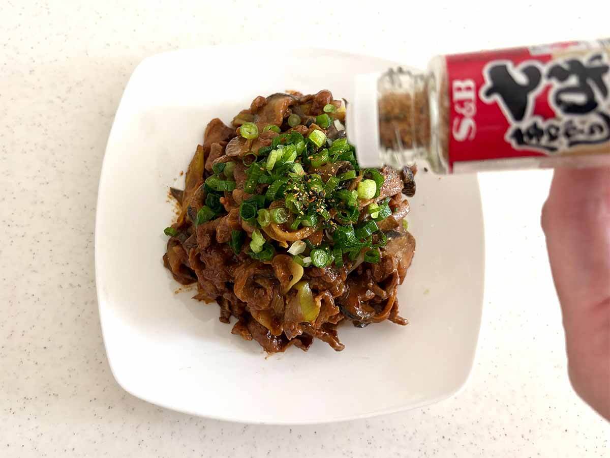 笠原将弘さん「牛肉となすのみそ炒め」