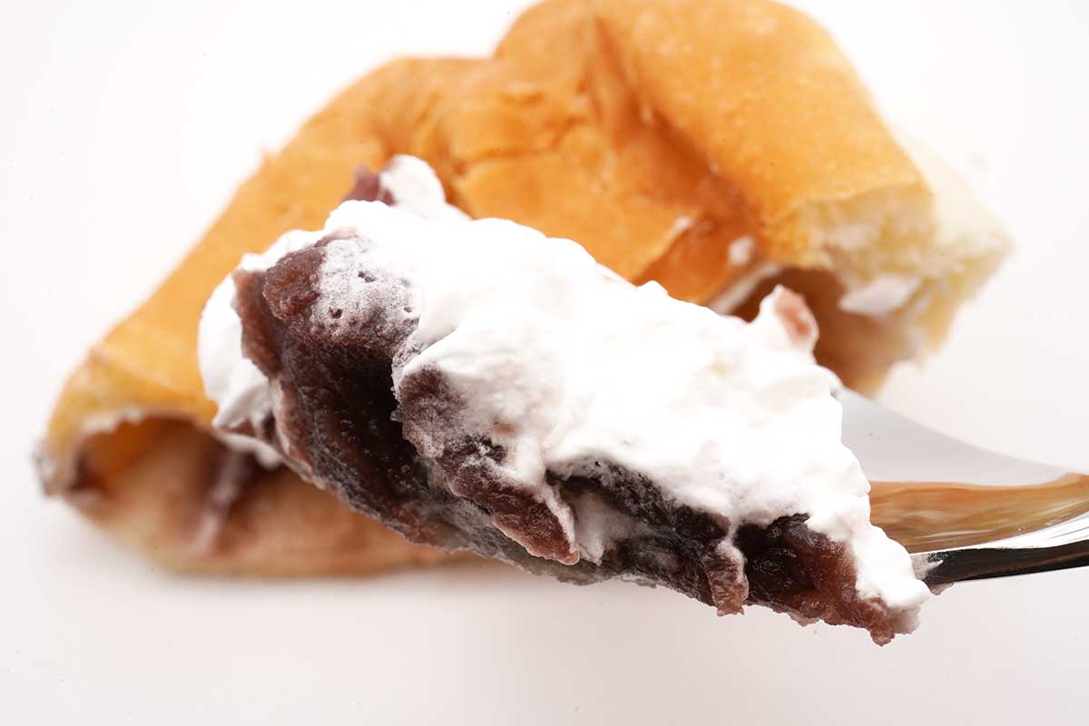 ファミリーマート【超も~っちりパン!】も~っちり食感ホイップあんぱん