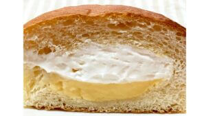 ファミマ【超も～っちりパン！】も～っちり食感クリームパン