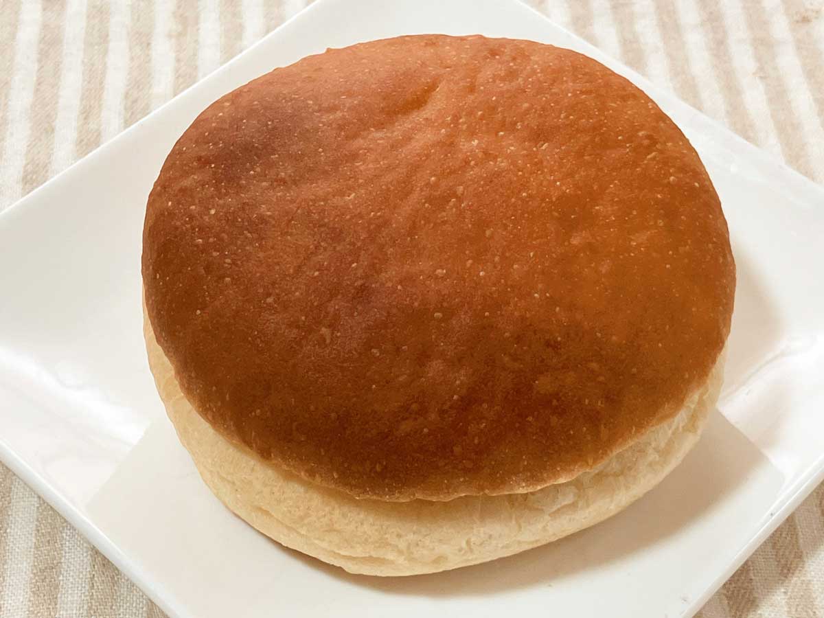 ファミマ【超も～っちりパン！】も～っちり食感クリームパン