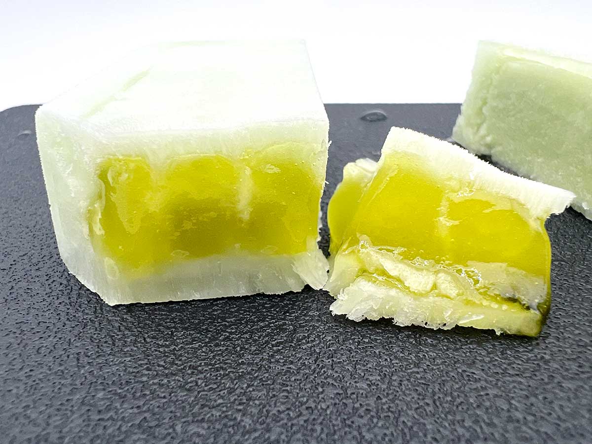 セブンイレブン「カンロじゅるるアイス シャインマスカット」