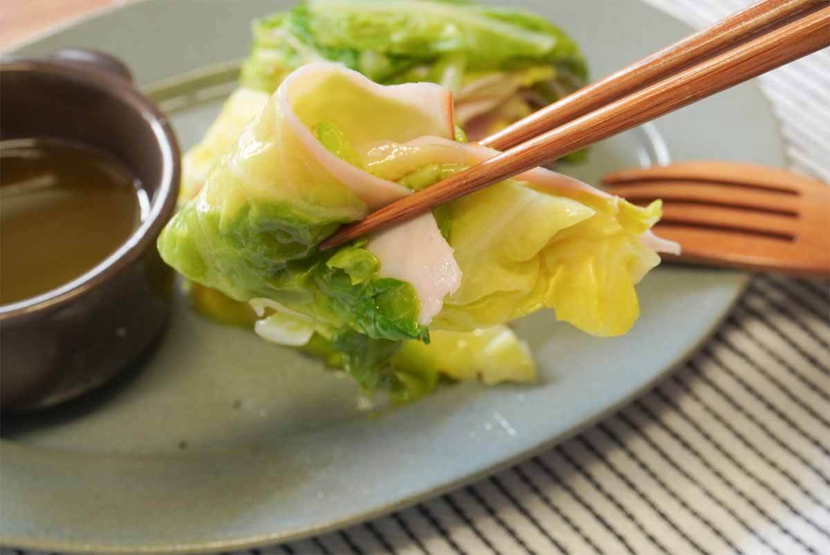 タサン志麻さん「春キャベツと生ハムのミルフィーユサラダ」