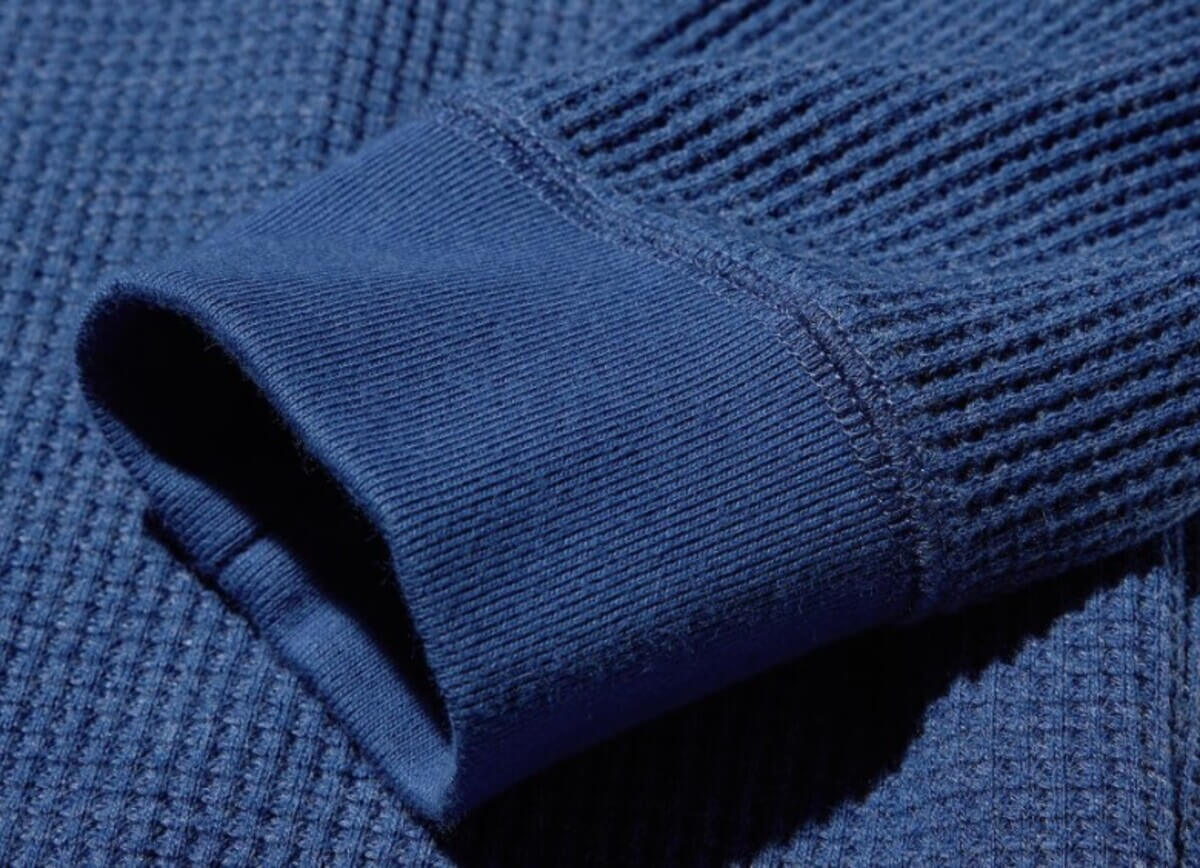 ユニクロ　ワッフルヘンリーネックTシャツ/長袖