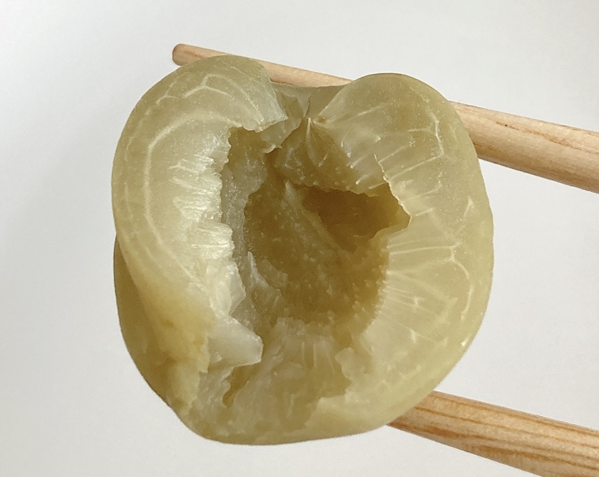 ドン・キホーテ「無着色カリカリ梅（140g）」