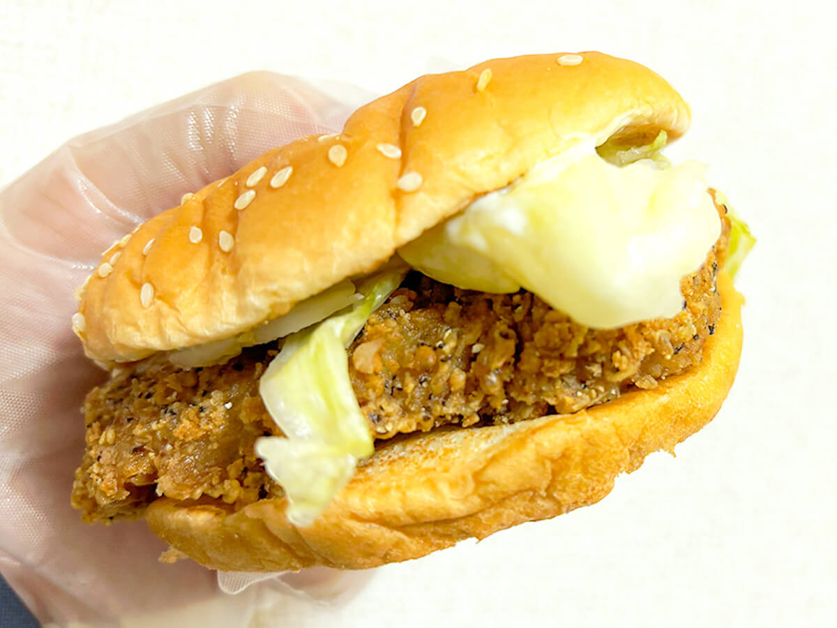 マクドナルド「名古屋名物 手羽先風黒胡椒ジューシーチキン」