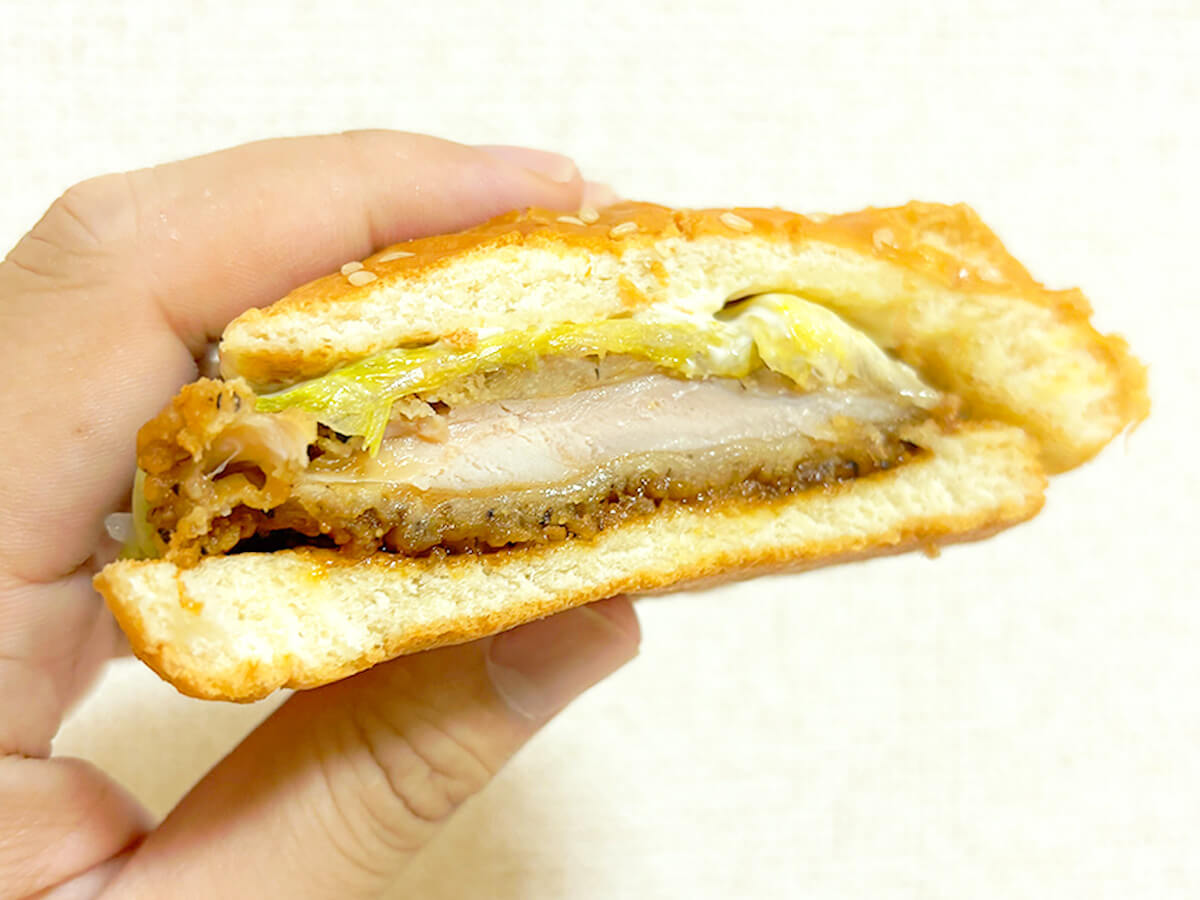 マクドナルド「名古屋名物 手羽先風黒胡椒ジューシーチキン」