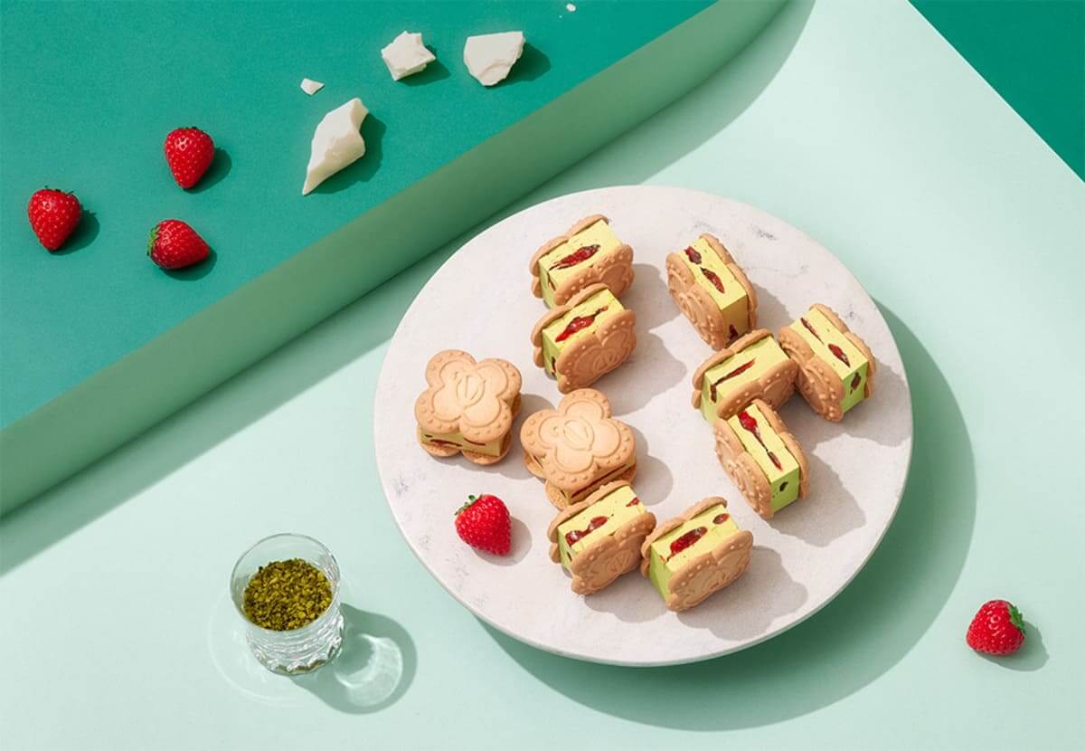 26052612 Gourmet Biz-グルメビズ- いちごバターサンド<ピスタチオ>