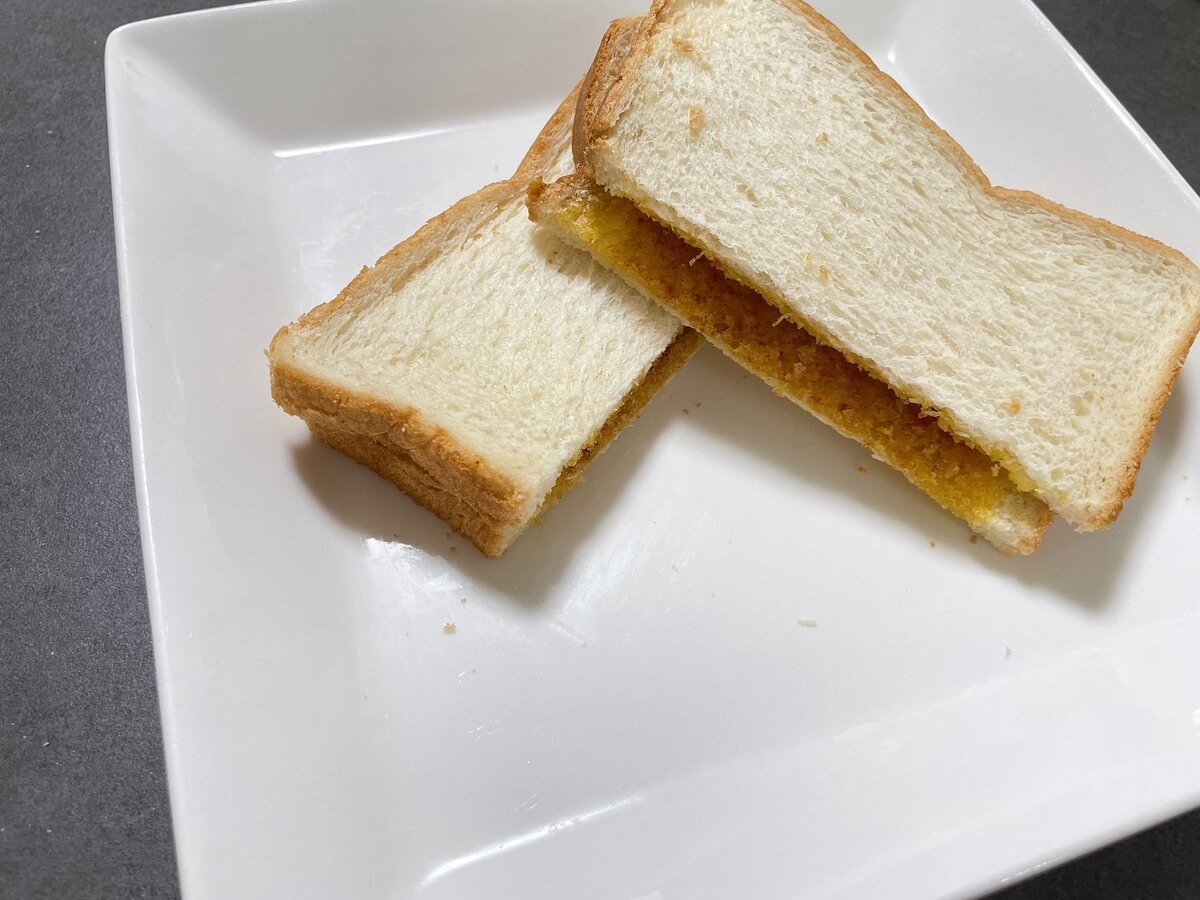 20260608_kaldi_20 Gourmet Biz-グルメビズ- カルディ「ぬって焼いたらカレーパン」