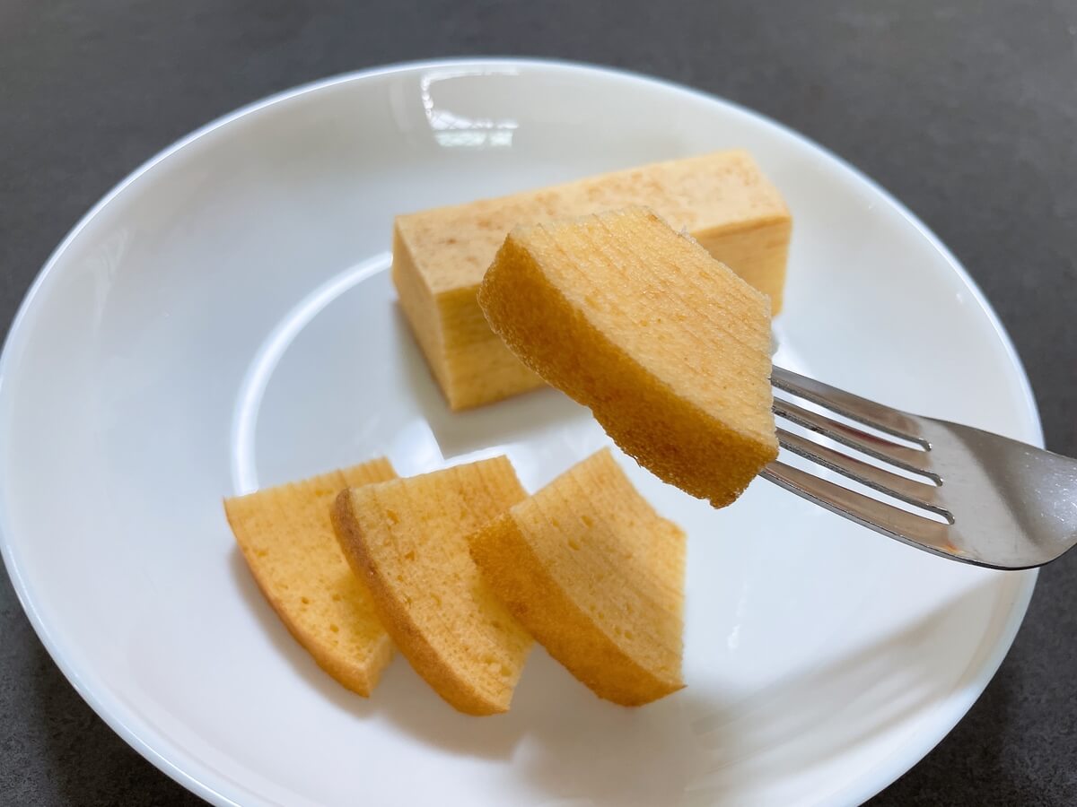 無印良品「たんぱく質がとれるバウム エッグ&チーズ」