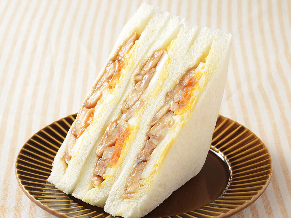 盛りすぎ!照焼チキンたまごサンド
