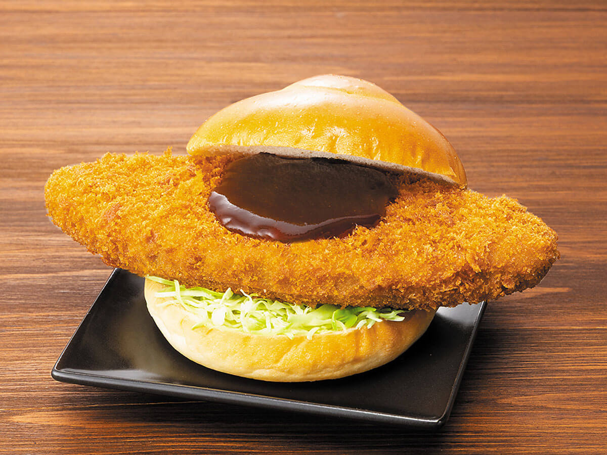 盛りすぎ!メンチバーガー