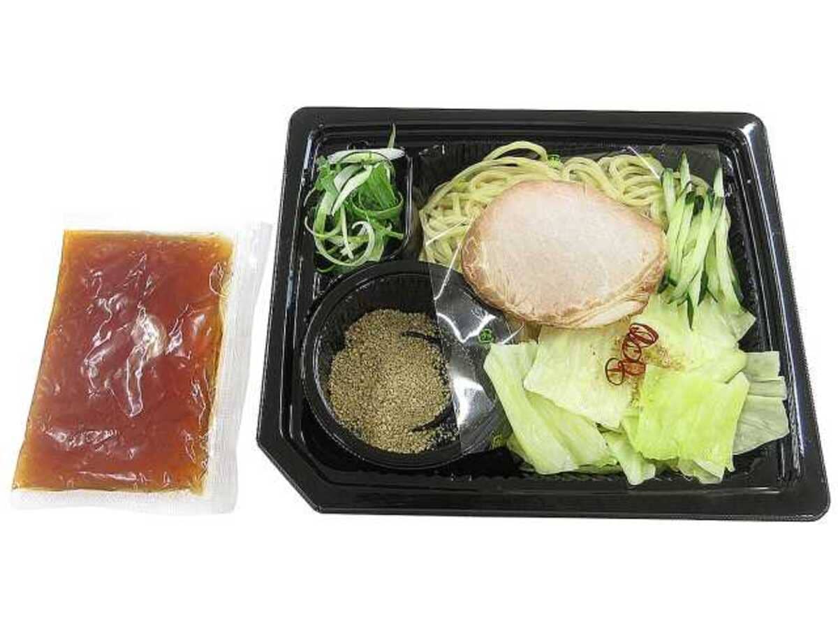セブンイレブン　ご当地麺めぐり