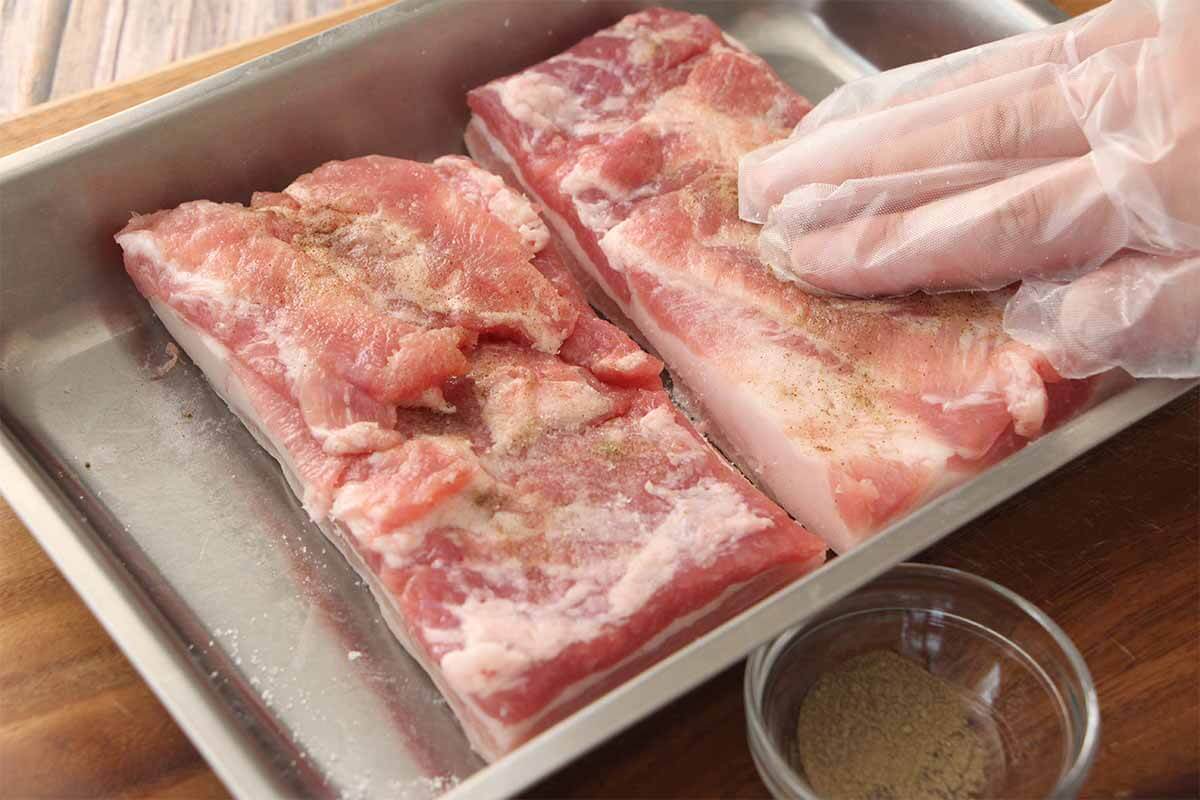 タサン志麻さん「豚バラ肉のコンフィ」