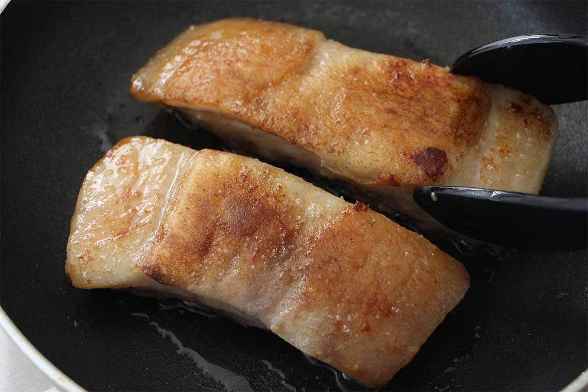タサン志麻さん「豚バラ肉のコンフィ」