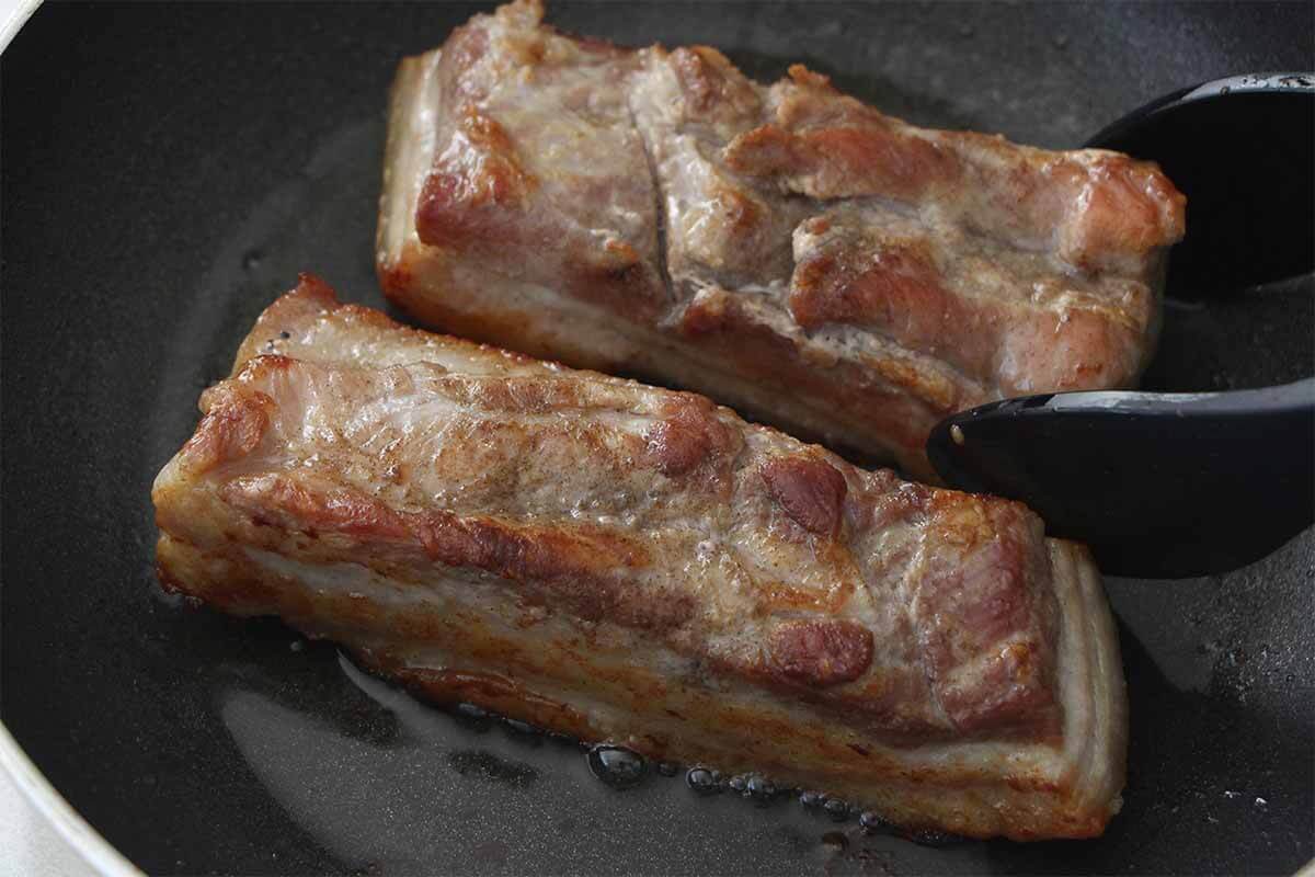 タサン志麻さん「豚バラ肉のコンフィ」