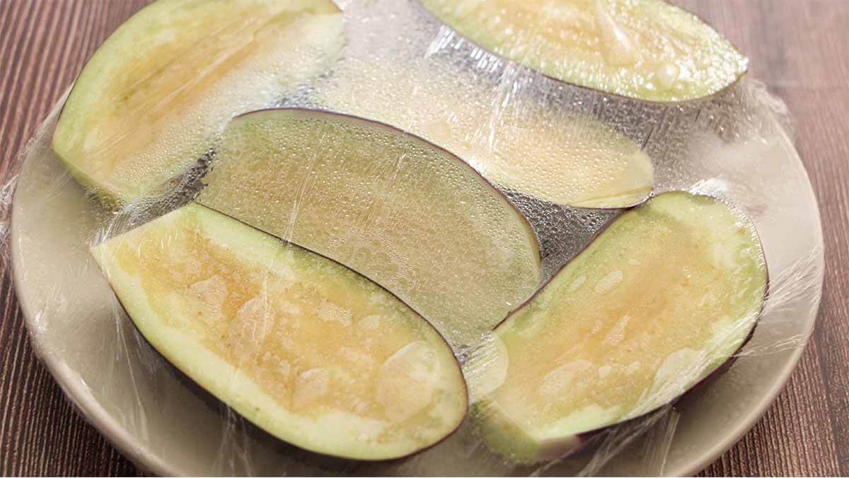 揚げない「なすの煮びたし」