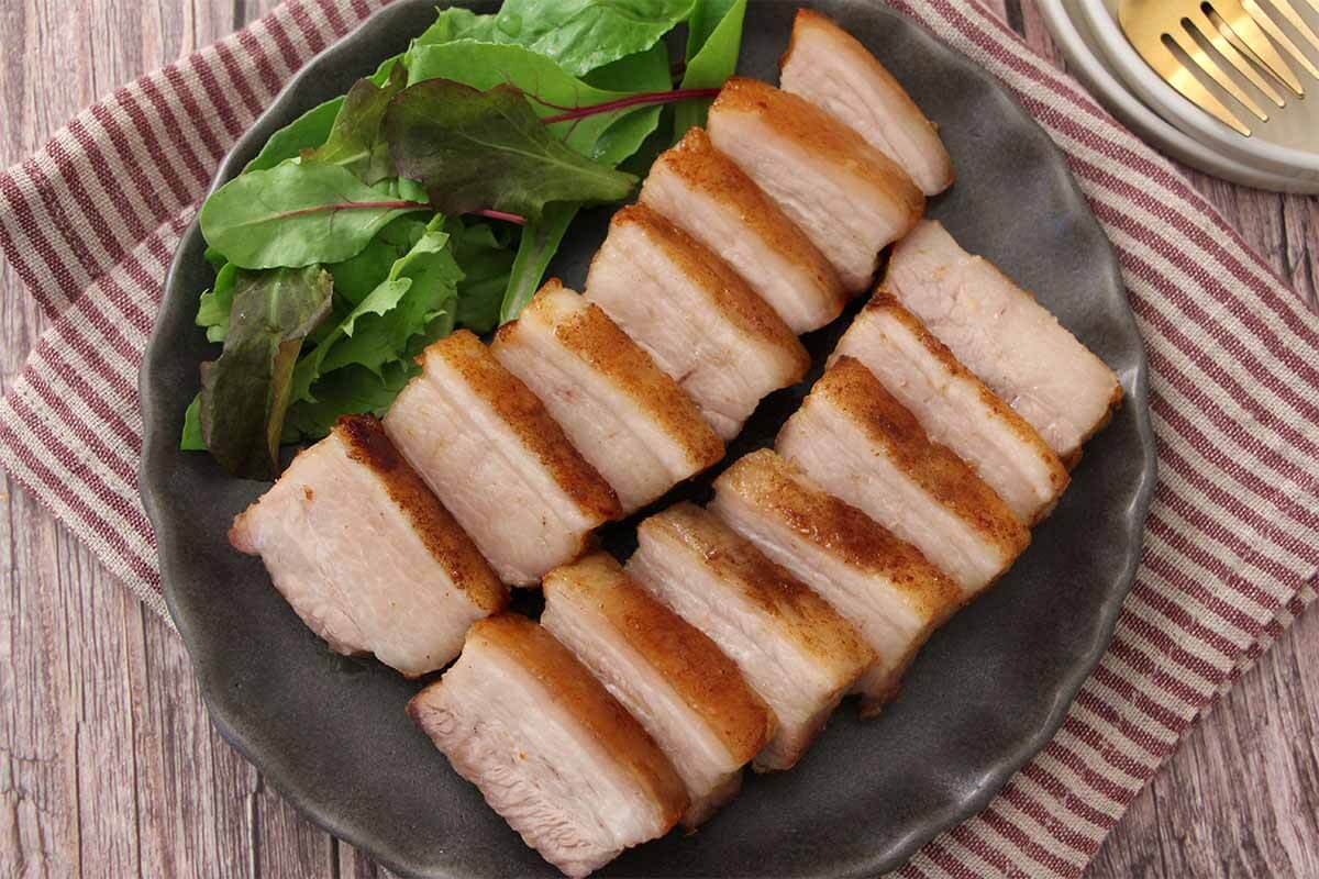 タサン志麻さん「豚バラ肉のコンフィ」