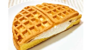 HMK9KEkaYAASQyv_top Gourmet Biz-グルメビズ- セブンイレブン ワッフルシフォンケーキ メープル